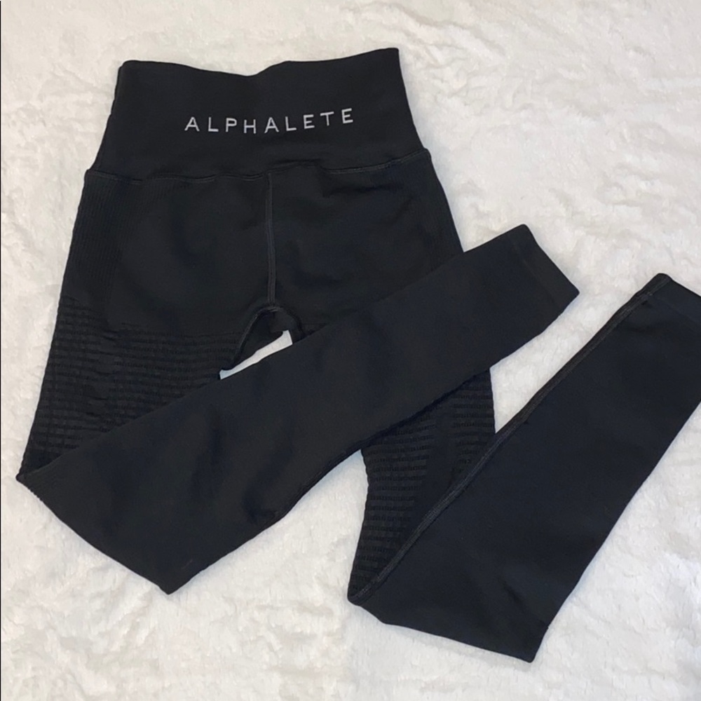 NWT Alphalete Halo Leggings In Black Size Small